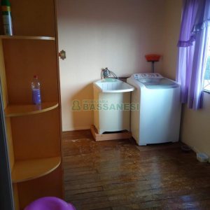 Casa com 160m², 3 dormitórios, 1 vaga, no bairro Jardim Eldorado em Caxias do Sul para Comprar