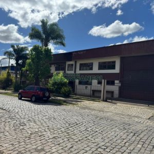 Pavilhão com 1100m², no bairro São José em Caxias do Sul para Alugar