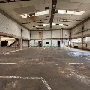 Pavilhão com 1100m², no bairro São José em Caxias do Sul para Alugar