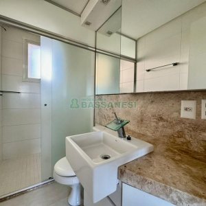 Apartamento com 75m², 2 dormitórios, 2 vagas, no bairro Villagio Iguatemi em Caxias do Sul para Comprar