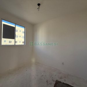 Apartamento com 38m², 2 dormitórios, 1 vaga, no bairro Desvio Rizzo em Caxias do Sul para Comprar