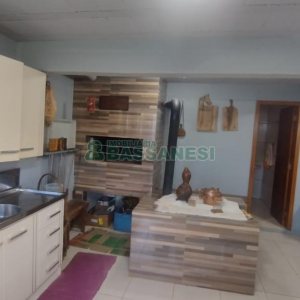 Casa com 301m², 3 dormitórios, 2 vagas, no bairro Vila Verde em Caxias do Sul para Comprar