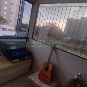 Casa com 301m², 3 dormitórios, 2 vagas, no bairro Vila Verde em Caxias do Sul para Comprar