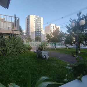 Casa com 301m², 3 dormitórios, 2 vagas, no bairro Vila Verde em Caxias do Sul para Comprar