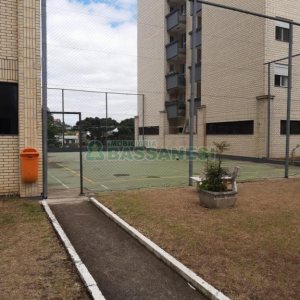 Apartamento com 62m², 2 dormitórios, 2 vagas, no bairro Universitário em Caxias do Sul para Comprar