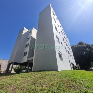 Apartamento com 48m², 2 dormitórios, 1 vaga, no bairro Cidade Nova em Caxias do Sul para Alugar