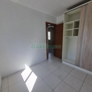 Apartamento com 48m², 2 dormitórios, 1 vaga, no bairro Cidade Nova em Caxias do Sul para Alugar