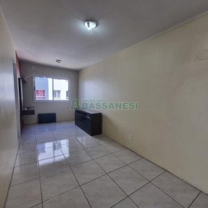 Apartamento com 48m², 2 dormitórios, 1 vaga, no bairro Cidade Nova em Caxias do Sul para Alugar