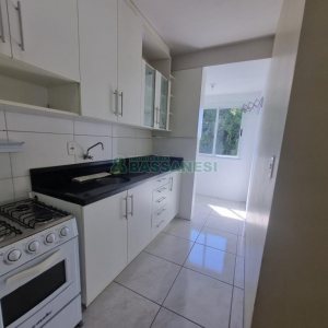 Apartamento com 48m², 2 dormitórios, 1 vaga, no bairro Cidade Nova em Caxias do Sul para Alugar