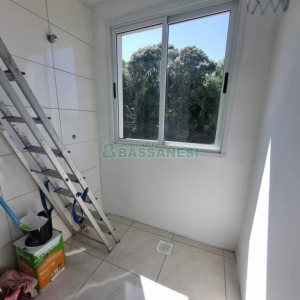 Apartamento com 48m², 2 dormitórios, 1 vaga, no bairro Cidade Nova em Caxias do Sul para Alugar