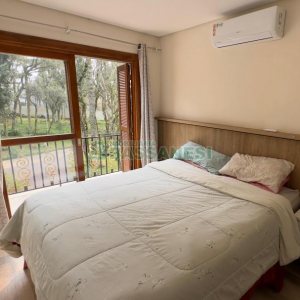 Casa com 100m², 2 dormitórios, 2 vagas, no bairro Ana Rech em Caxias do Sul para Alugar