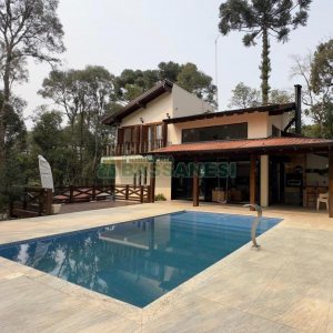 Casa com 100m², 2 dormitórios, 2 vagas, no bairro Ana Rech em Caxias do Sul para Alugar