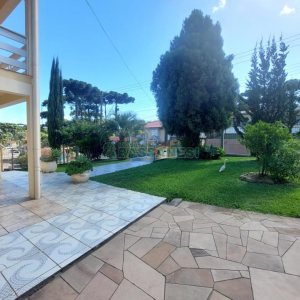 Casa com 145m², 3 dormitórios, 1 vaga, no bairro Ana Rech em Caxias do Sul para Alugar