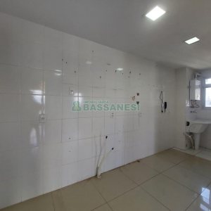 Apto Mobiliado com 65m², 2 dormitórios, 1 vaga, no bairro Lourdes em Caxias do Sul para Alugar