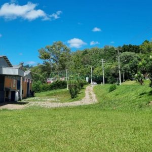 Pavilhão com 2100m², no bairro Linha 40 em Caxias do Sul para Comprar