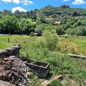 Terreno, no bairro Linha 40 em Caxias do Sul para Comprar