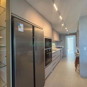 Apartamento com 129m², 3 dormitórios, 2 vagas, no bairro Petrópolis em Caxias do Sul para Comprar