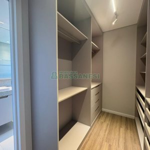 Apartamento com 129m², 3 dormitórios, 2 vagas, no bairro Petrópolis em Caxias do Sul para Comprar