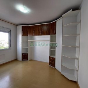 Apto Mobiliado com 60m², 2 dormitórios, 1 vaga, no bairro Sagrada Família em Caxias do Sul para Alugar