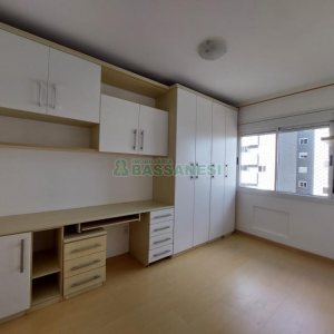 Apto Mobiliado com 60m², 2 dormitórios, 1 vaga, no bairro Sagrada Família em Caxias do Sul para Alugar