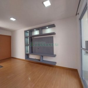 Apartamento com 45m², 2 dormitórios, 1 vaga, no bairro Panazzolo em Caxias do Sul para Alugar