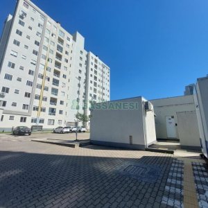 Apartamento com 45m², 2 dormitórios, 1 vaga, no bairro Panazzolo em Caxias do Sul para Alugar