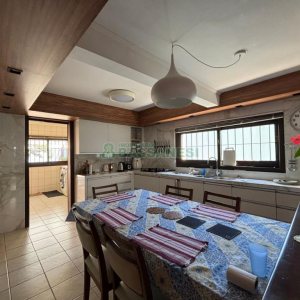 Casa com 206m², 3 dormitórios, 2 vagas, no bairro Vinhedos em Caxias do Sul para Alugar