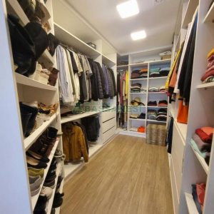 Apto Mobiliado com 250m², 3 dormitórios, 3 vagas, no bairro Morada dos Alpes em Caxias do Sul para Alugar