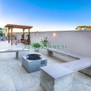 Apto Mobiliado com 38m², 1 dormitório, 1 vaga, no bairro Villagio Iguatemi em Caxias do Sul para Alugar