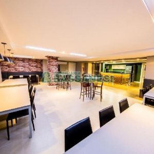 Apto Mobiliado com 38m², 1 dormitório, 1 vaga, no bairro Villagio Iguatemi em Caxias do Sul para Alugar