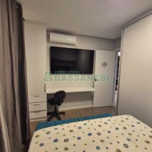 Apto Mobiliado com 64m², 2 dormitórios, 1 vaga, no bairro São Luiz em Caxias do Sul para Alugar