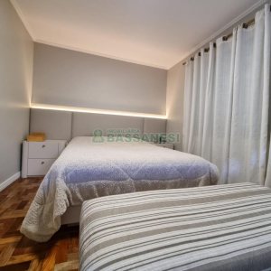 Casa com 250m², 3 dormitórios, 4 vagas, no bairro Salgado Filho em Caxias do Sul para Alugar