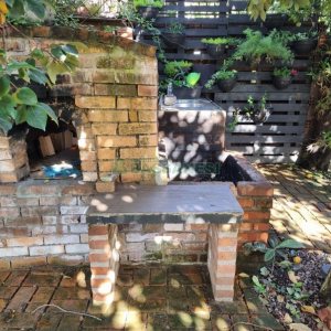 Casa com 250m², 3 dormitórios, 4 vagas, no bairro Salgado Filho em Caxias do Sul para Alugar