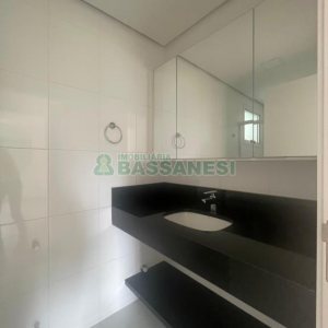 Apartamento com 84m², 2 dormitórios, 1 vaga, no bairro Salgado Filho em Caxias do Sul para Alugar