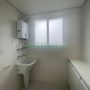 Apartamento com 84m², 2 dormitórios, 1 vaga, no bairro Salgado Filho em Caxias do Sul para Alugar