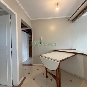 Apartamento com 50m², 1 dormitório, no bairro São Pelegrino em Caxias do Sul para Alugar