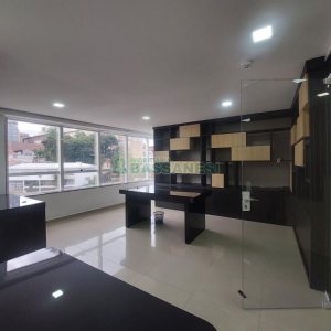 Sala com 60m², 1 vaga, no bairro Centro em Caxias do Sul para Alugar