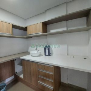 Sala com 60m², 1 vaga, no bairro Centro em Caxias do Sul para Alugar