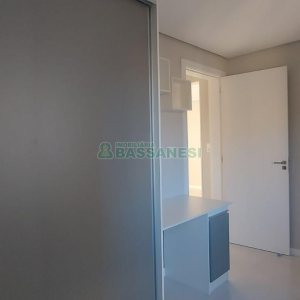 Apartamento com 58m², 2 dormitórios, 1 vaga, no bairro Vinhedos em Caxias do Sul para Alugar