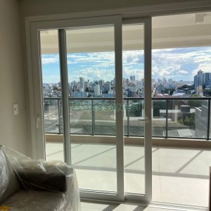 Apartamento com 110m², 3 dormitórios, 2 vagas, no bairro Petrópolis em Caxias do Sul para Alugar