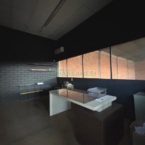 Pavilhão com 670m², no bairro Madureira em Caxias do Sul para Alugar