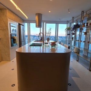 Apartamento com 178m², 2 dormitórios, 2 vagas, no bairro Exposição em Caxias do Sul para Comprar