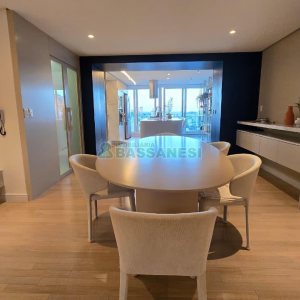 Apartamento com 178m², 2 dormitórios, 2 vagas, no bairro Exposição em Caxias do Sul para Comprar