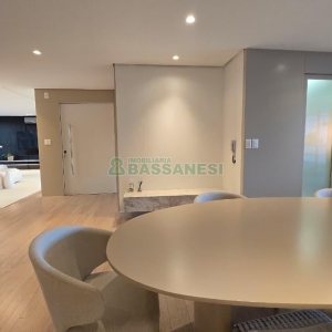 Apartamento com 178m², 2 dormitórios, 2 vagas, no bairro Exposição em Caxias do Sul para Comprar