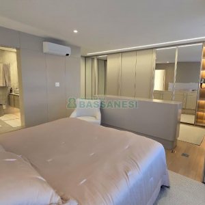 Apartamento com 178m², 2 dormitórios, 2 vagas, no bairro Exposição em Caxias do Sul para Comprar