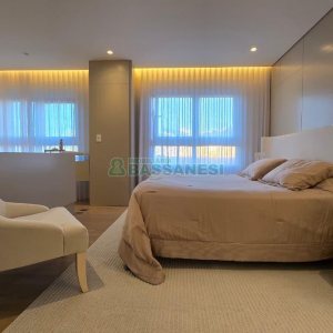Apartamento com 178m², 2 dormitórios, 2 vagas, no bairro Exposição em Caxias do Sul para Comprar