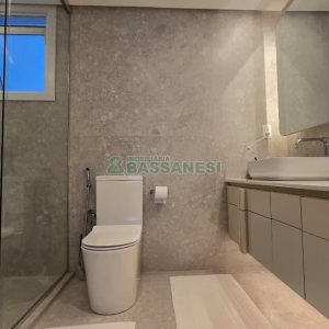 Apartamento com 178m², 2 dormitórios, 2 vagas, no bairro Exposição em Caxias do Sul para Comprar