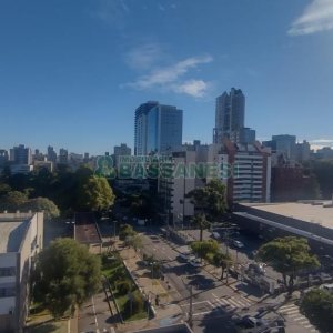 Apartamento com 119m², 3 dormitórios, 2 vagas, no bairro Centro em Caxias do Sul para Comprar