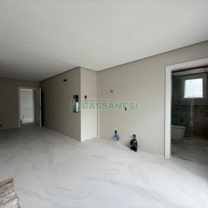 Casa com 673m², 4 dormitórios, 4 vagas, no bairro Nossa Senhora da Saúde em Caxias do Sul para Comprar