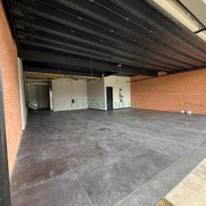 Casa com 673m², 4 dormitórios, 4 vagas, no bairro Nossa Senhora da Saúde em Caxias do Sul para Comprar